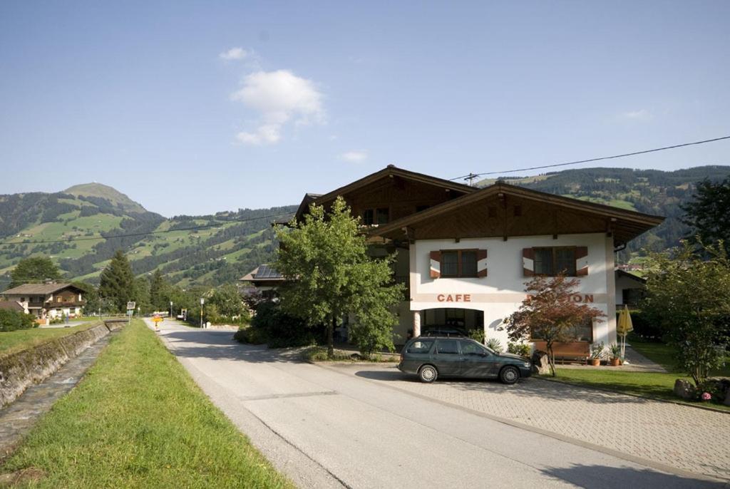 Pension Fuchs Brixen im Thale Bagian luar foto